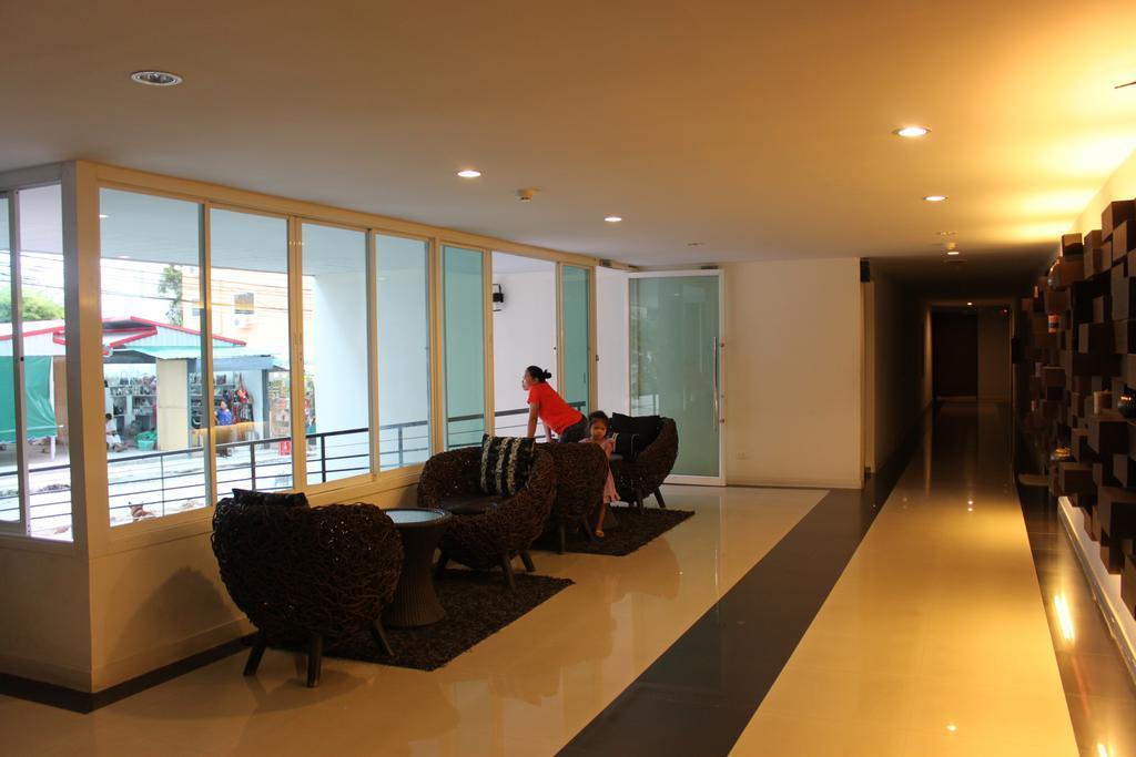 The Ocean Pearl Apartment Pattaya Room photo